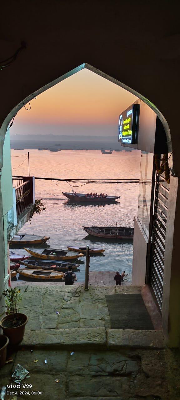 Boat ride on the Ganges at sunrise