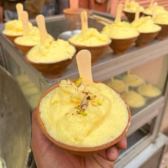 Seasonal malaiyo sweet