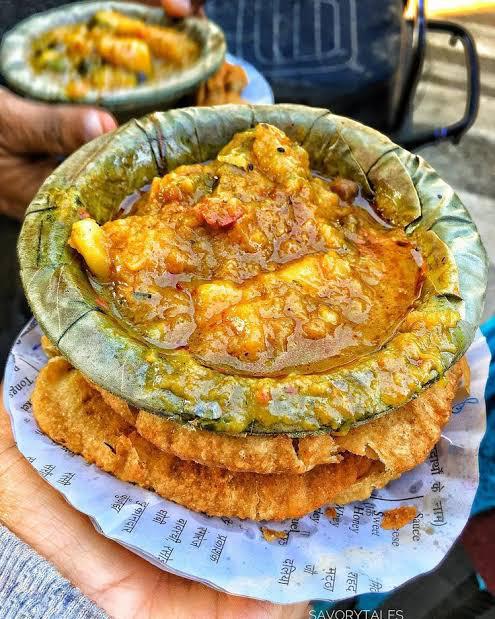 Kachori sabzi served hot