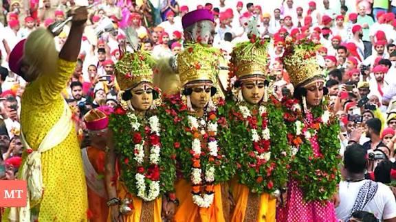 Processions for Bharat Milap in Varanasi