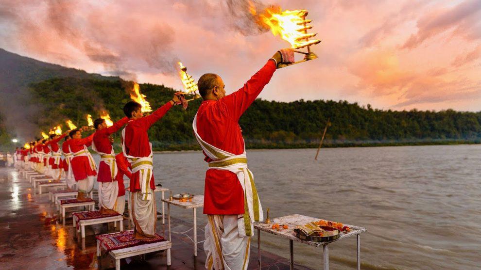 Devotees performing rituals in Ganga