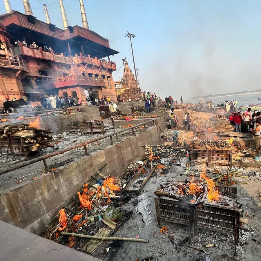 Cremation activities at Manikarnika Ghat